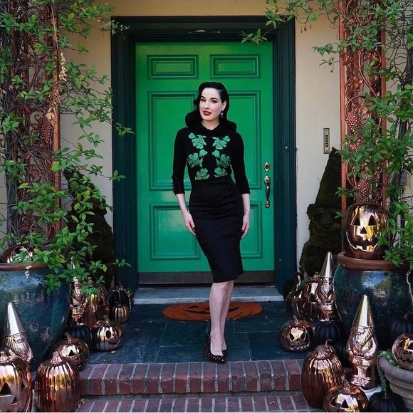 Wheels and Dollbaby Dita Cardigan Black with Emerald Embroidered 12 NWT - Picture 8 of 10